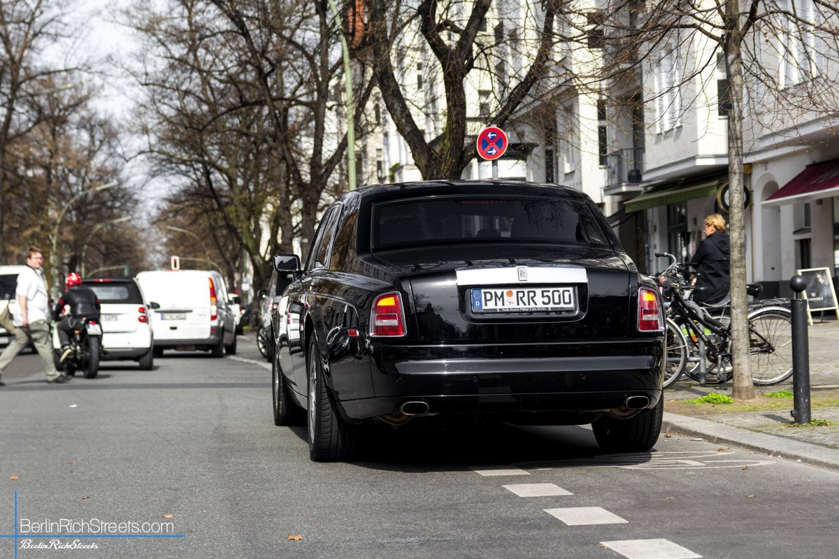 Rolls-Royce Phantom Black spotted in Berlin — BerlinRichStreets